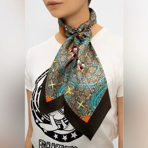 💎 Gucci Disney Donald Duck Scarf - Limited Edition New.